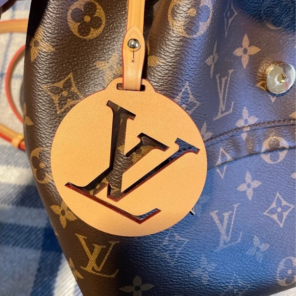 LOUIS VUITTON MONTSOURIS BB BACKPACK - Picture 12 of 13